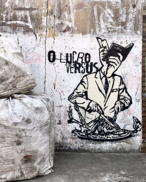 O Lucro Versus